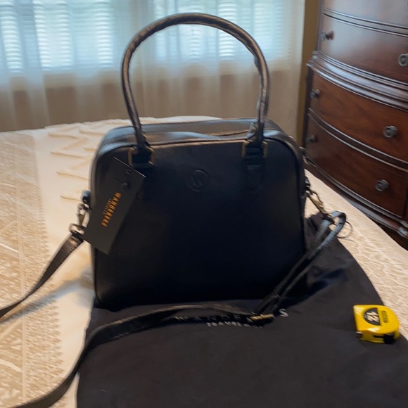 New black luxury leather handbag with double handles, detachable strap - Picture 3 of 5